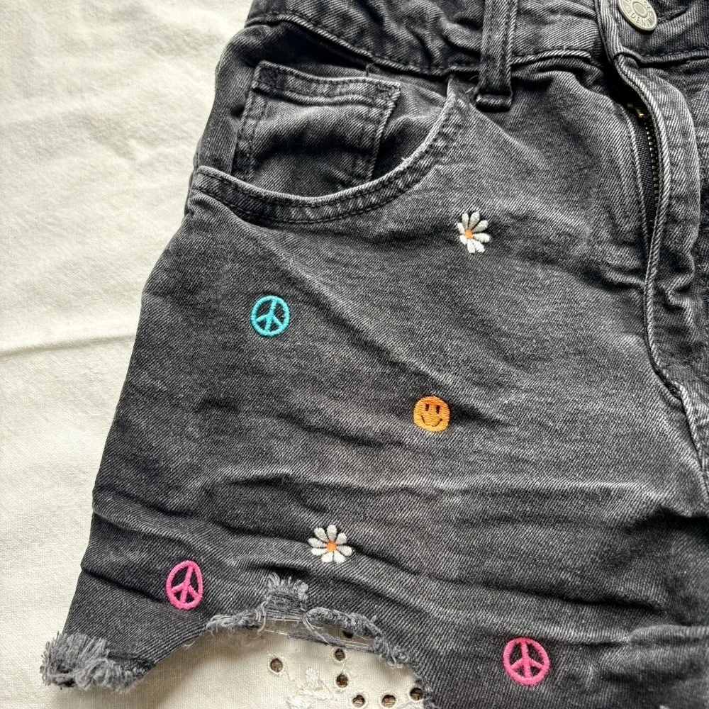 Justice Peace Embroidered Design Denim Mini Mom Shorts Size 14 Girls Teen